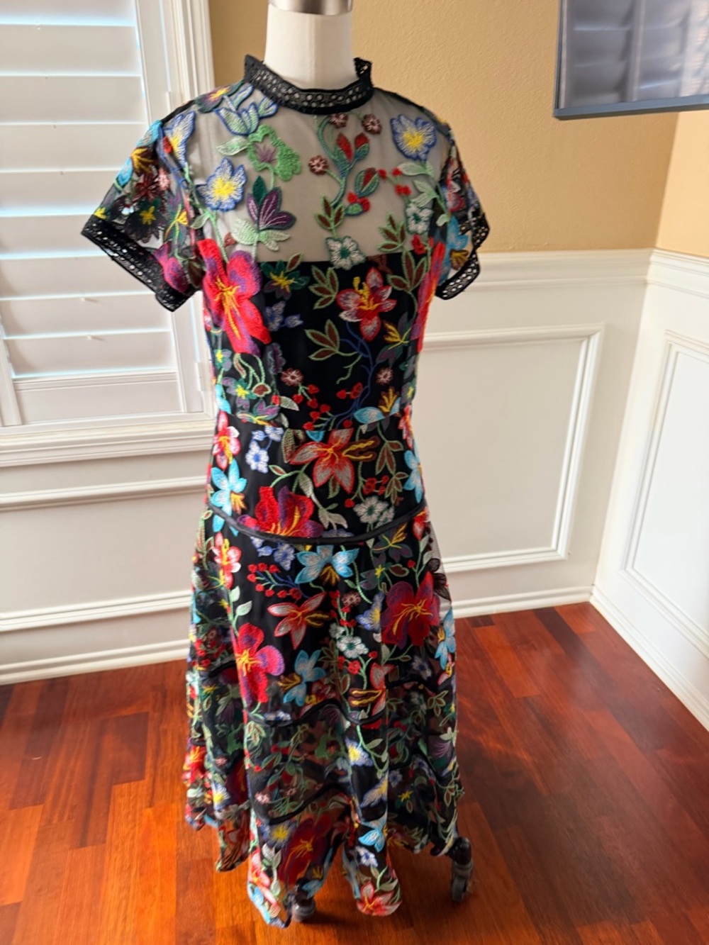Anthropologie Vone Janine Embroidered Floral Midi Dress